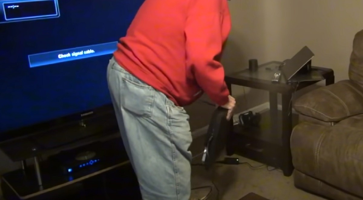 Nećacima u Zagrebu razbio PlayStation i TV, nervirala ga galama