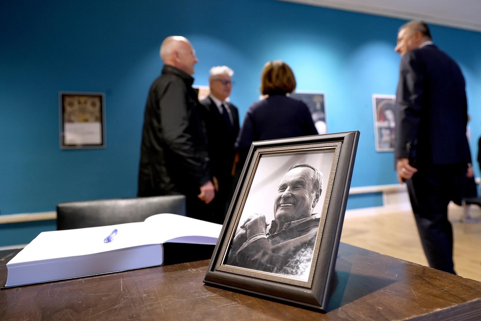 Održana komemoracija za istaknutog povjesničara umjetnosti Miljenka Domijana