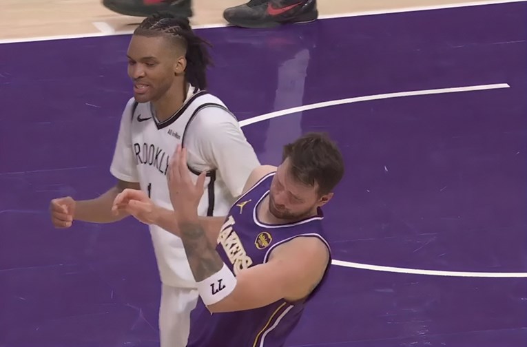 Pogledajte kako je igrač Netsa udario Dončića u lice