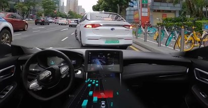 VIDEO U Kini mogu legalno voziti automobili bez vozača, evo kako to izgleda