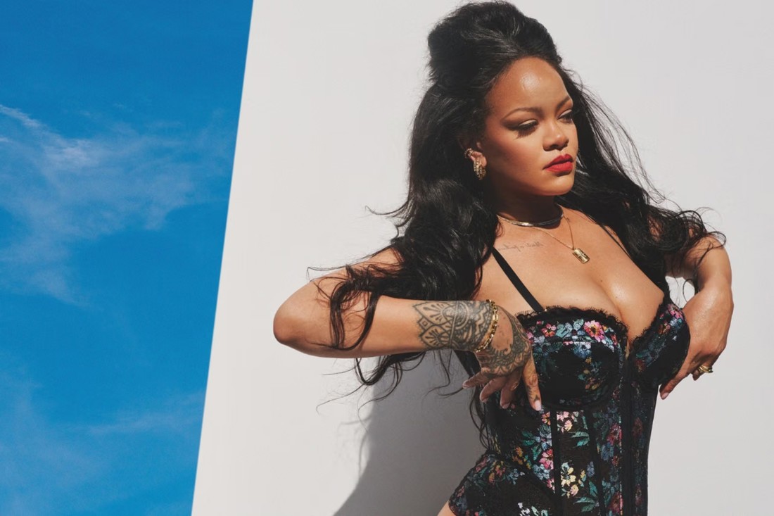 Rihanna vraća crnu čipku svojom novom kolekcijom donjeg rublja