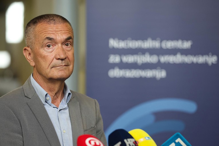 Čak 37 posto četvrtaša nije uspjelo napisati sažetak. NCVVO: To je ozbiljan problem