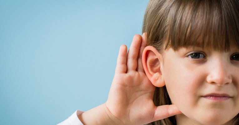 Ovo su znakovi da dijete ima problema sa sluhom
