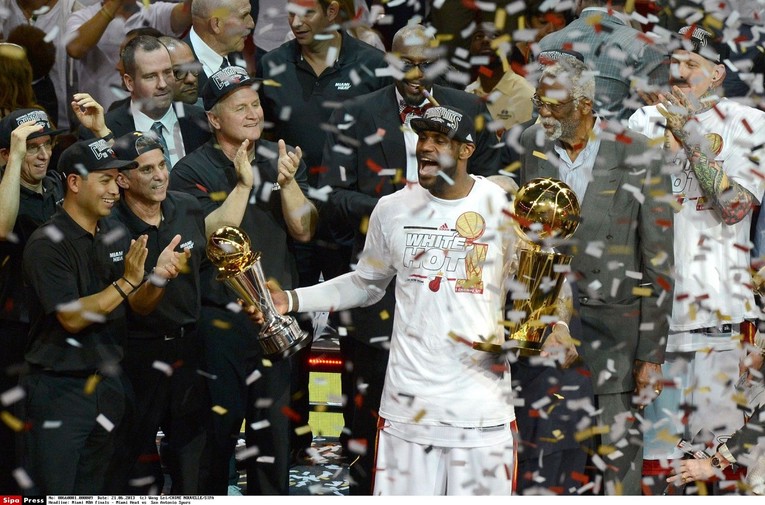 LeBron se vraća u Miami. Heat greškom otkrio veliki posao