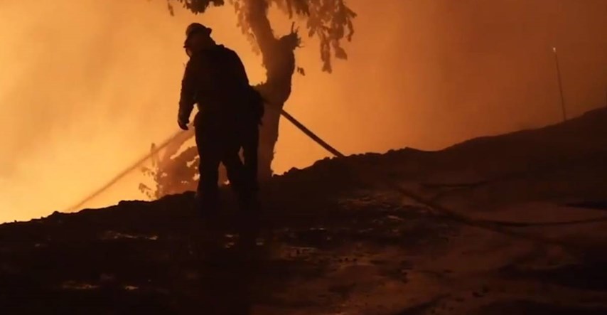 VIDEO Kalifornijom se širi ogromni požar, gasi ga više od 2000 vatrogasaca