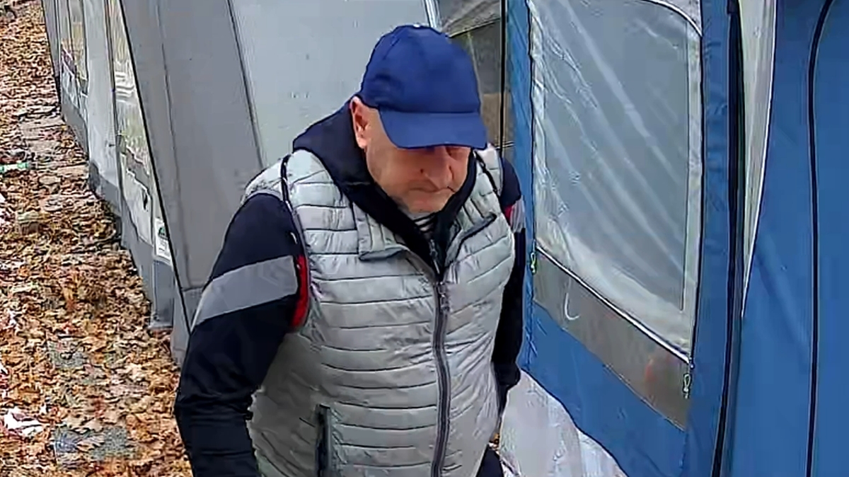 Policija traži ovog muškarca