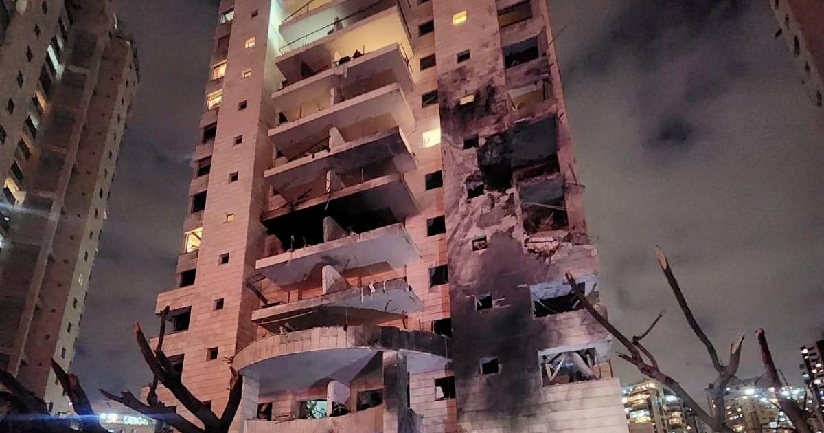 VIDEO U sinoćnjim iranskim udarima na Izrael troje mrtvih, deseci ozlijeđenih