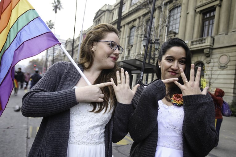Sjeverna Irska sve bliže legalizaciji gay brakova i novom zakonu o pobačaju