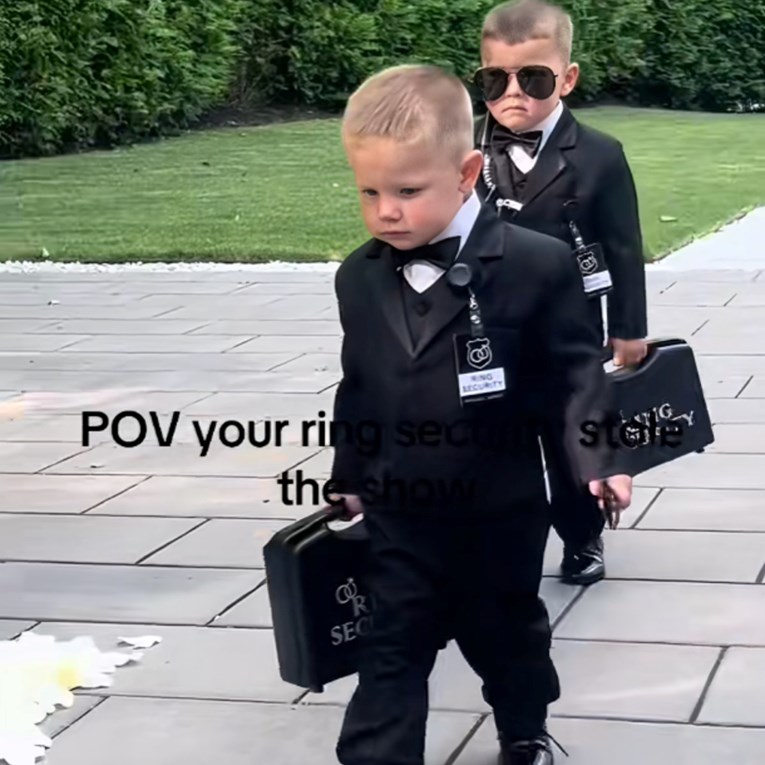 Dječaci ukrali pozornost na tetinom vjenčanju, pogledajte njihov ulazak s prstenjem