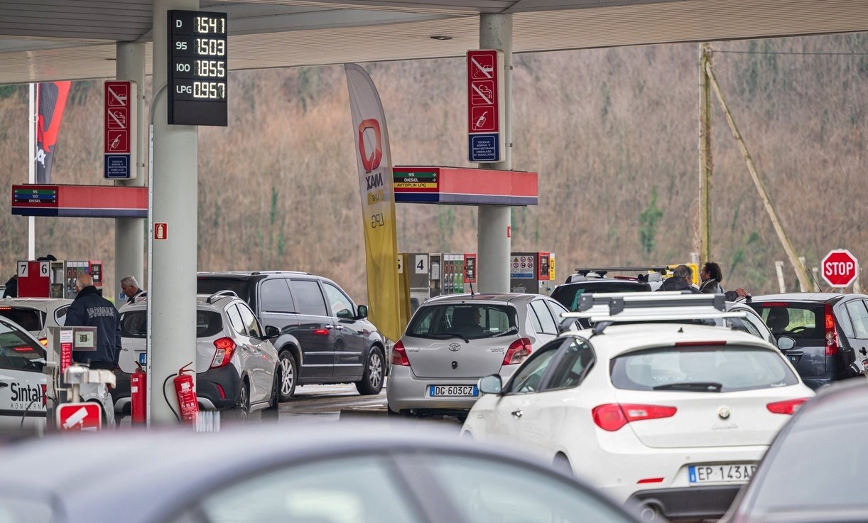 Pobuna u Sloveniji zbog goriva, mijenja se vladina odluka o cijenama