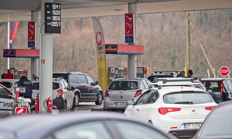 Pobuna u Sloveniji zbog goriva, mijenja se vladina odluka o cijenama