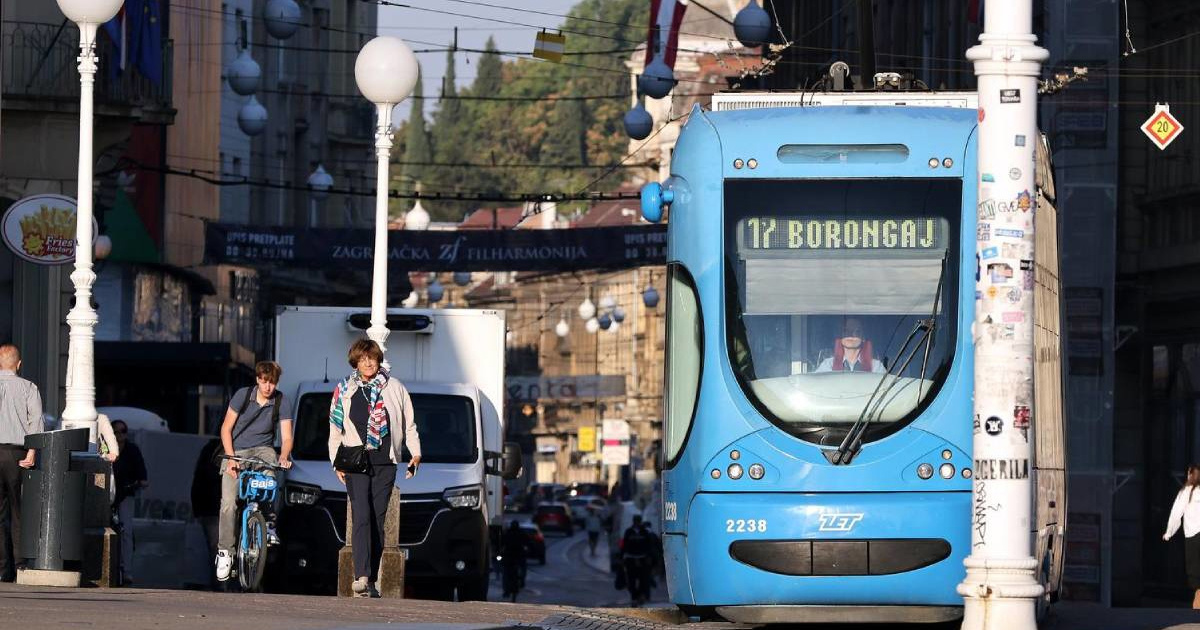 Grad Zagreb o štrajku: Voze dva tramvaja i jedan autobus, izašlo 11 kamiona za smeće