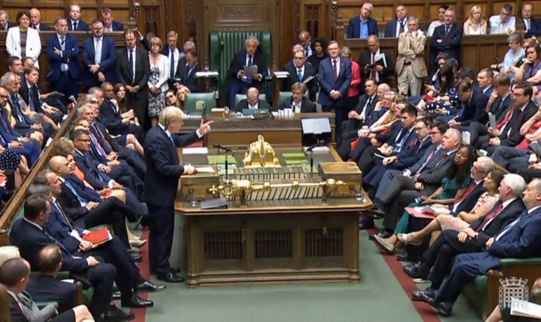 Više od milijun ljudi potpisalo peticiju protiv suspenzije britanskog parlamenta