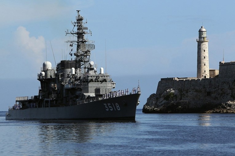 Iran: Japanski brodovi mogu proći kroz Hormuz uz koordinaciju