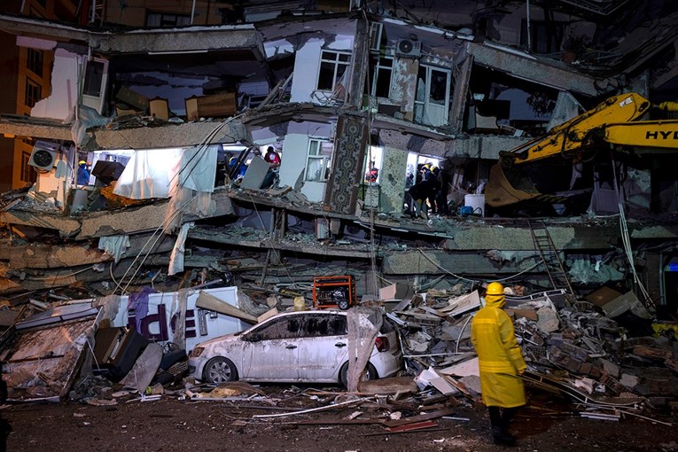 Kako pomoći stradalima u potresu u Turskoj i Siriji?