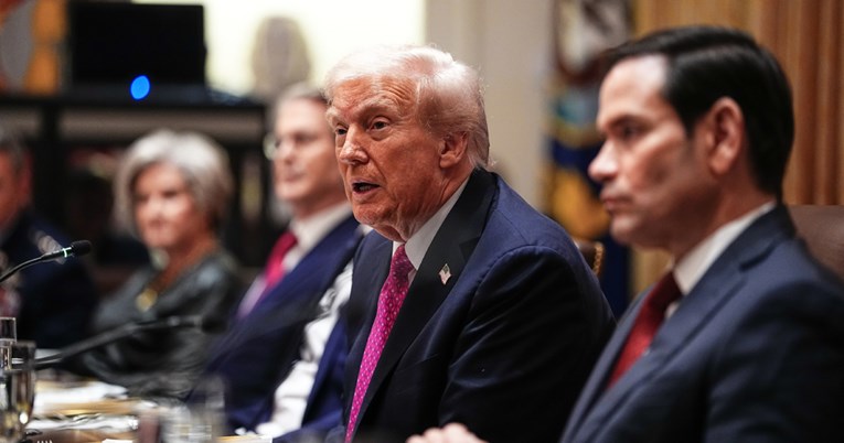 Anketa: Više od polovice Ukrajinaca smatra da ih SAD prisiljava na nepravedan mir