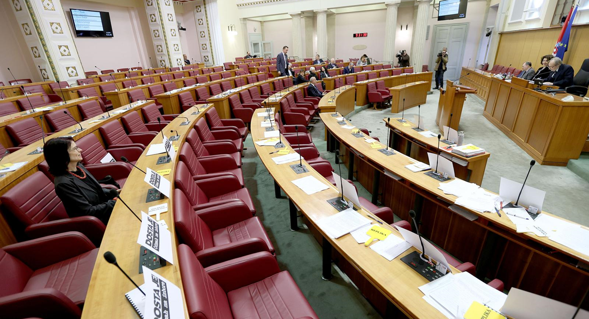 Sabor neće stići raspraviti o vojsci na granicama, zabrani GMO-a, porezu na bogate...
