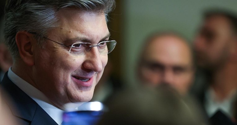 Plenković: Platili smo kaznu za Sanadera, to je gotovo. Naš novinar: Nije to parking