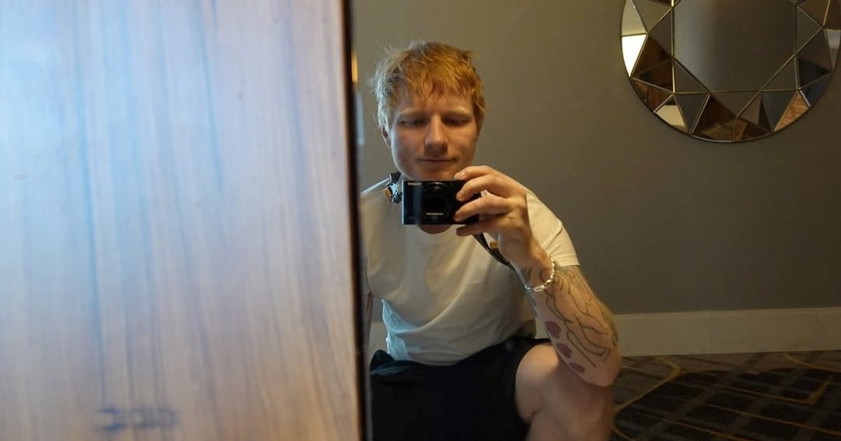 Ed Sheeran najavio novi album na neobičan način: "Nisam završio srednju školu"