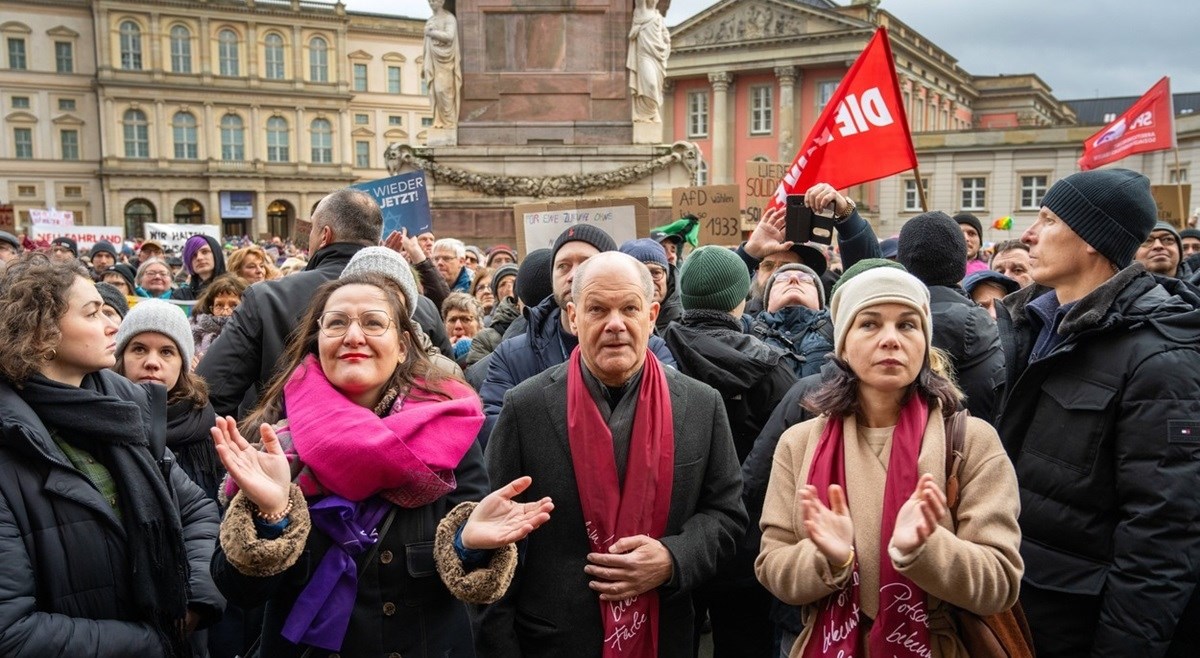 Tisuće prosvjeduju protiv ekstremnih desničara u Postdamu. Došli Scholz i ministrica