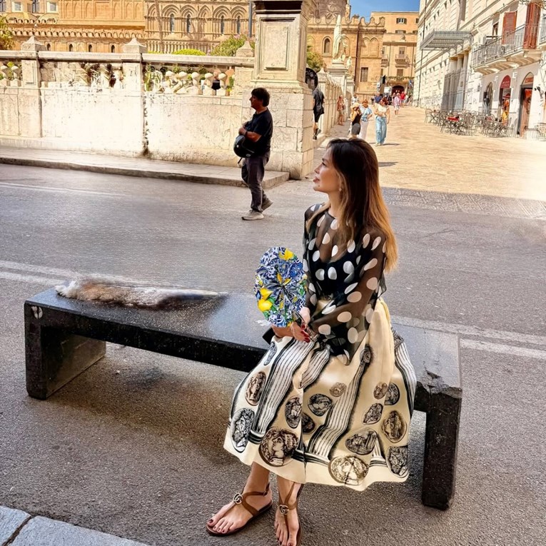 "Život je lijep": Severina otputovala u Italiju i oduševila outfitom iz Palerma