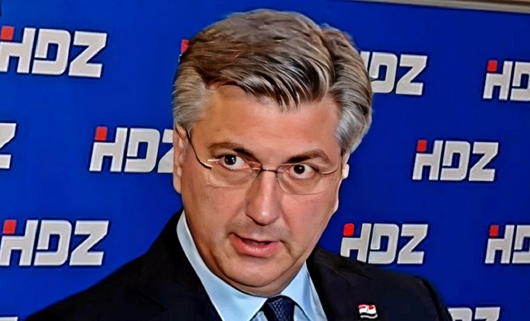 Plenković se obratio, napao Puljka i Ivoševića