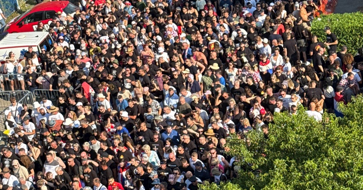 FOTO I VIDEO Nastao potpuni čep kod VIP ulaza, gužve su ogromne