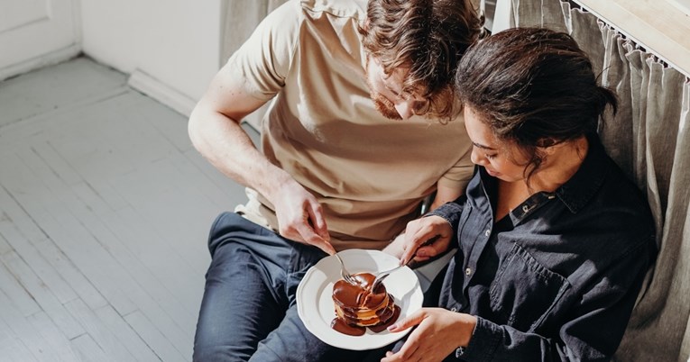 Čokolada za doručak? Studija sugerira da bi to moglo pomoći u sagorijevanju masti