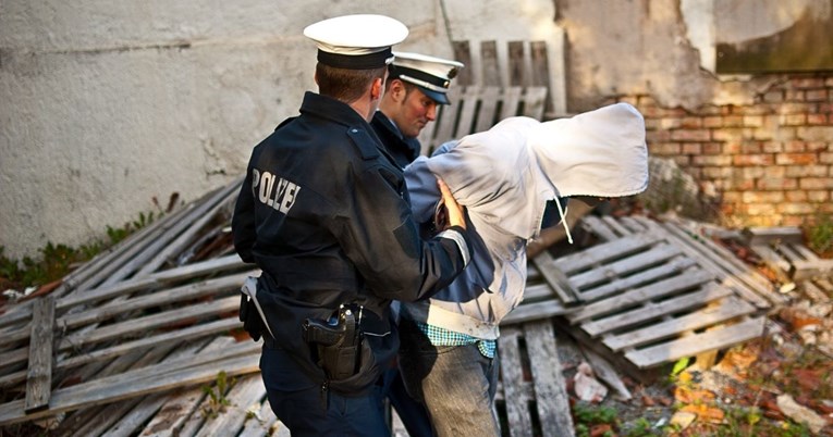 Sirijska obitelj u Njemačkoj počinila 110 kaznenih djela