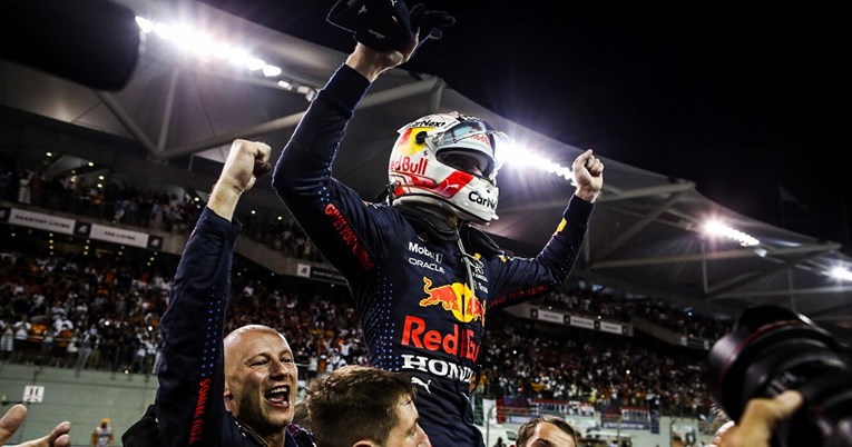 Spektakularna zadnja utrka Formule. Verstappen u zadnjem krugu postao svjetski prvak
