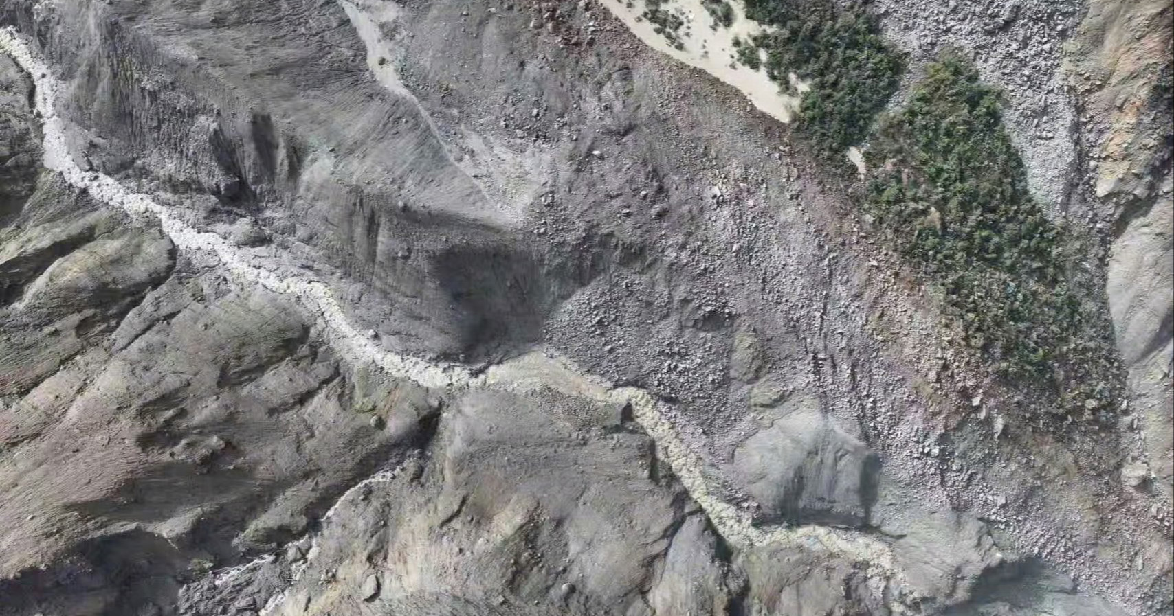 Prijeti nova katastrofa u Nepalu, objavljena snimka. "Moguća je u svakom trenu"