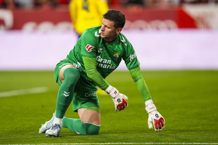 Hrvatski golman nakon transfera života obranio penal u prvoj utakmici za novi klub