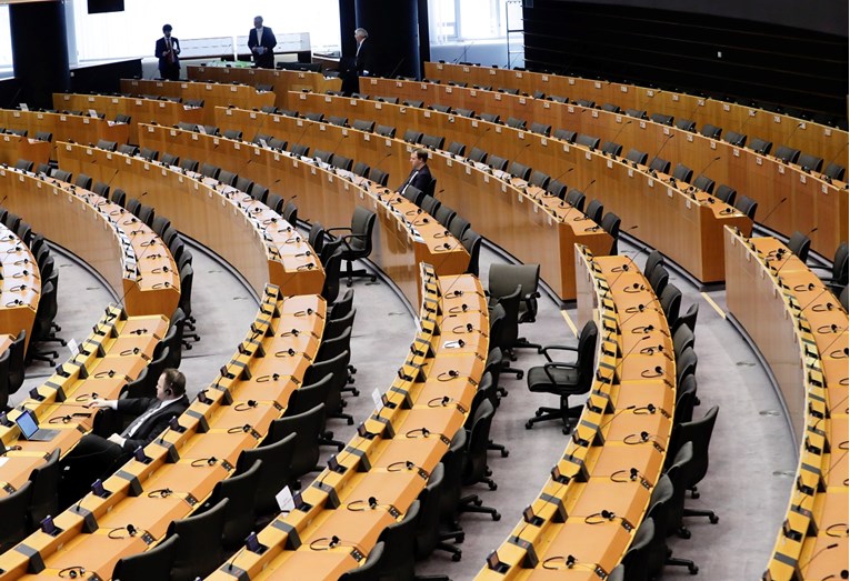 Europski parlament zbog koronavirusa na raspolaganje stavio i sjedište u Bruxellesu