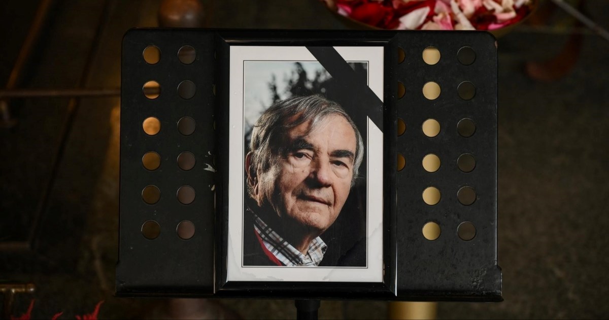 U Zagrebu održan sprovod Petra Gudelja. Prijatelji i obitelj oprostili se od pjesnika