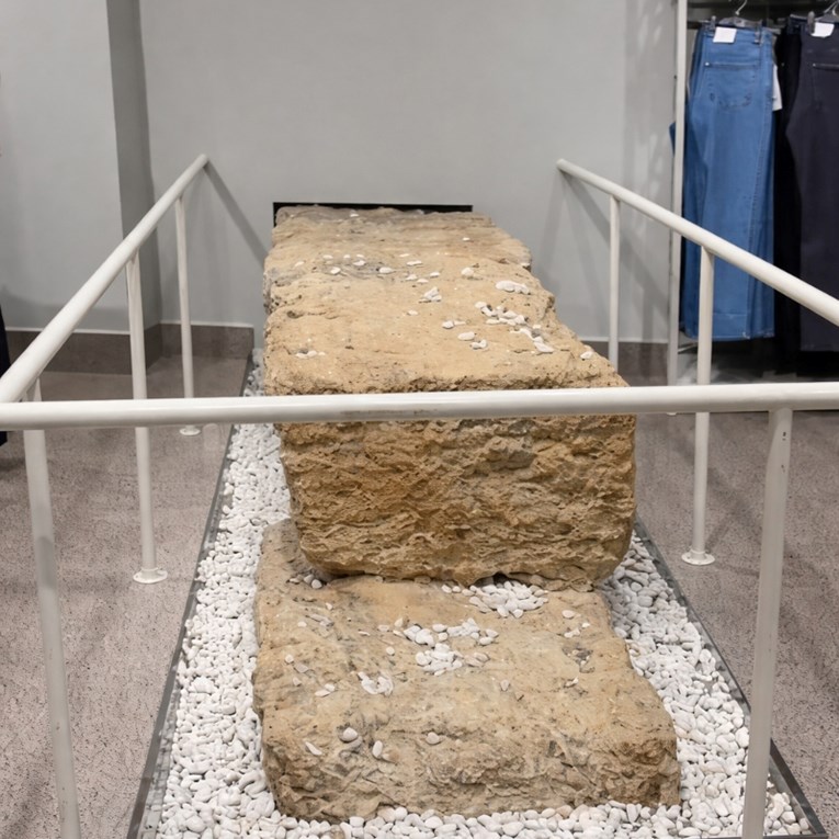 Amerikanka ušla u H&M u Europi i ostala u čudu što je ugledala