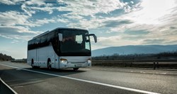 Vozač busa na liniji Zagreb-Zadar ostavio dvije putnice na odmorištu: Neka nađu nekog