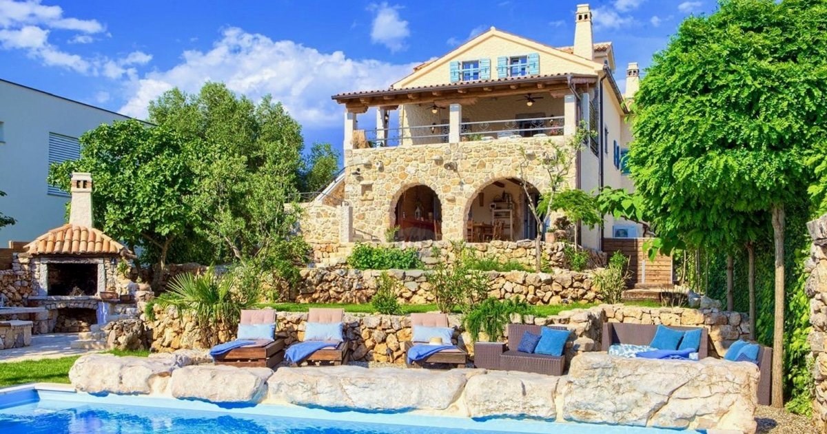 Otok Krk nudi jedinstvenu priliku: Autohtona kamena vila 1000 m od plaže