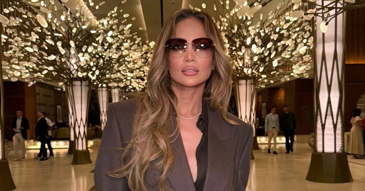 "Uvijek spremna": Jennifer Lopez blista u poslovnom izdanju