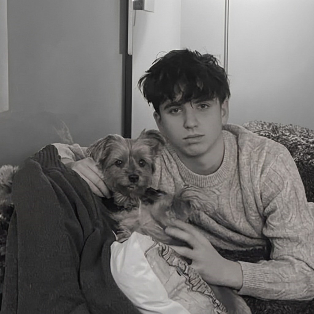 Identificiran Arthur (16) kojega je mama očajnički tražila, stradao je u baru