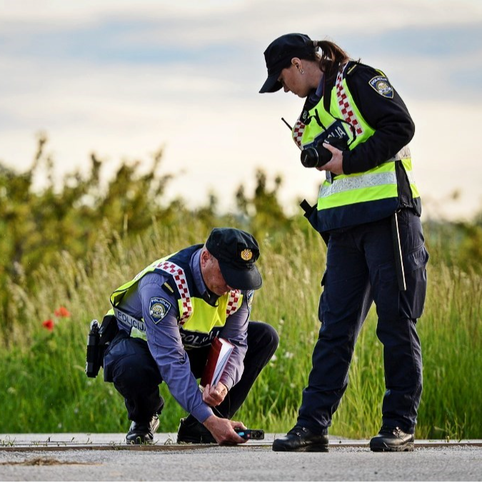 Na osječkom području ukrao utege i nosače s traktora. Traži ga policija