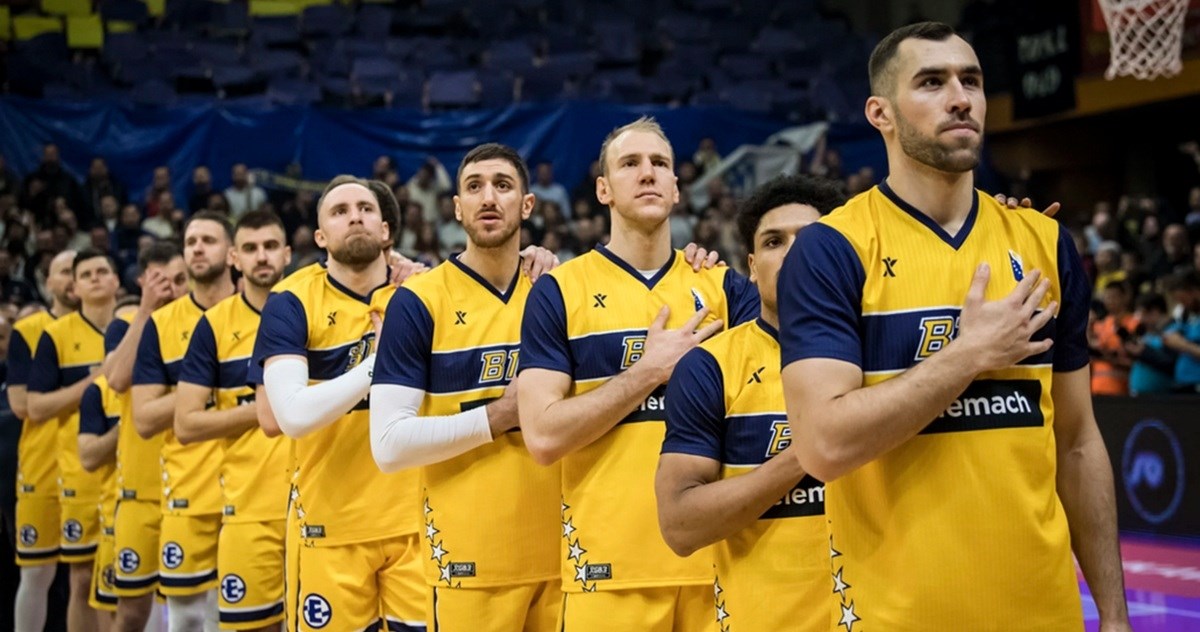 Slavlje u Tuzli. Čekao se poraz Hrvatske za plasman BiH na Eurobasket