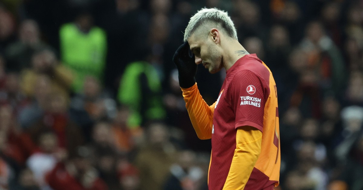VIDEO Icardi vozio, partnerica mu je visila kroz prozor. Izgubio je vozačku do 2099.