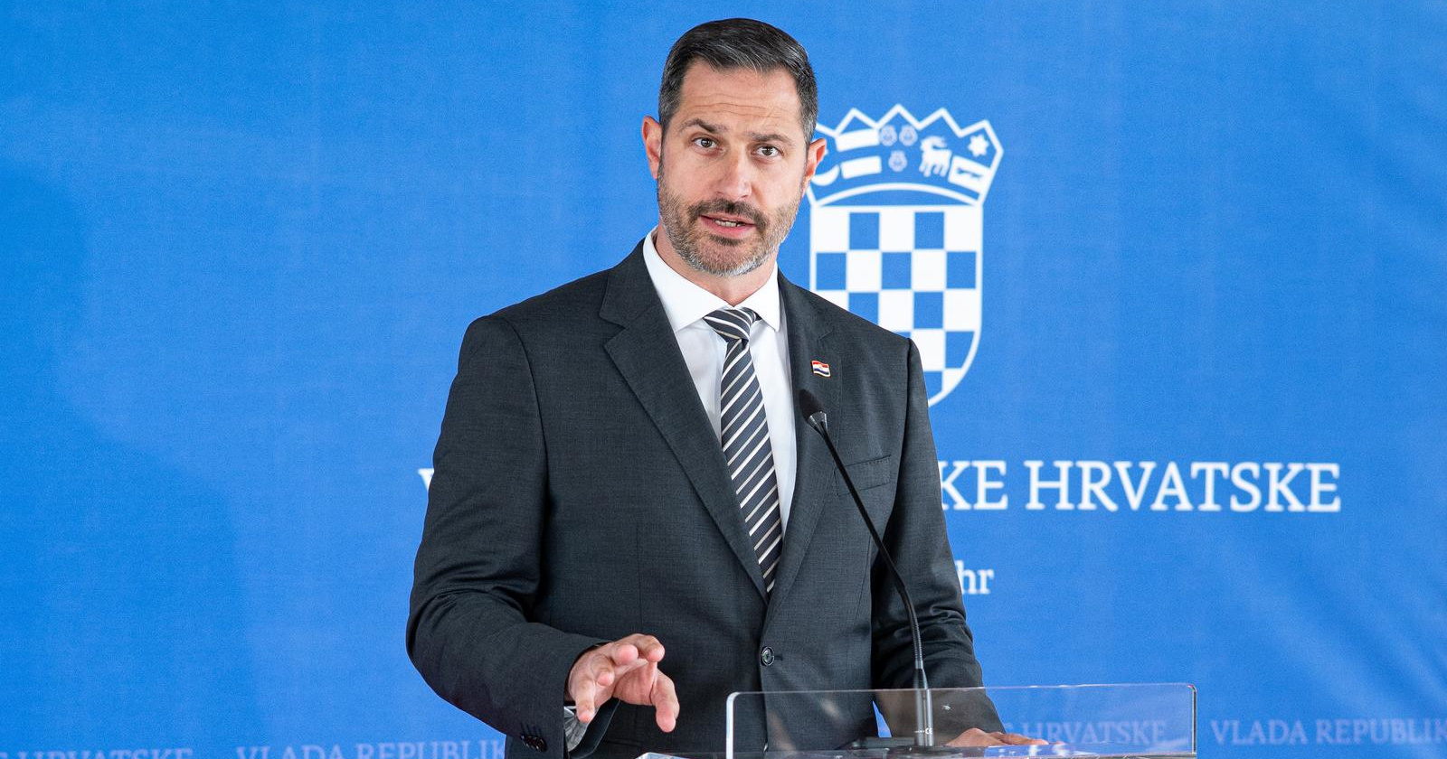 Glavina: Hrvatska s dva milijuna eura sufinancira sportske objekte Hrvata u BiH