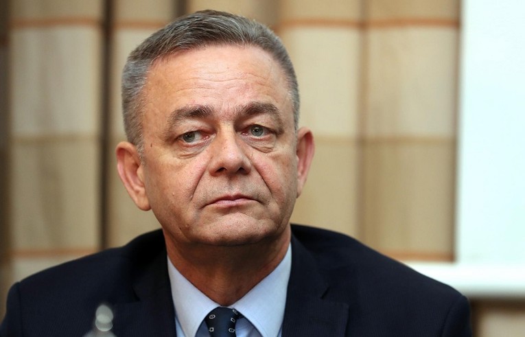 Koprivničko-križevačkom županu pozlilo na misi, pao je i natukao lice