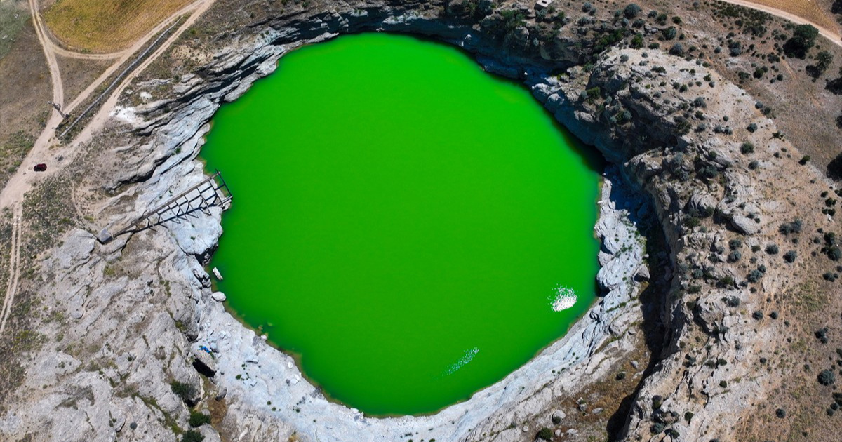 VIDEO Godinama je ovu vrtaču pogađala suša, a sada ponovno izgleda nestvarno