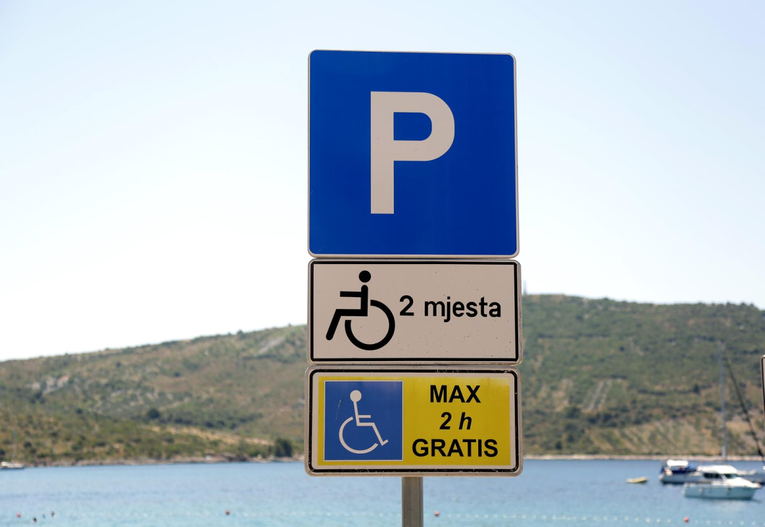 U Splitu i okolici sutra kontrola parkirališnih karata za osobe s invaliditetom
