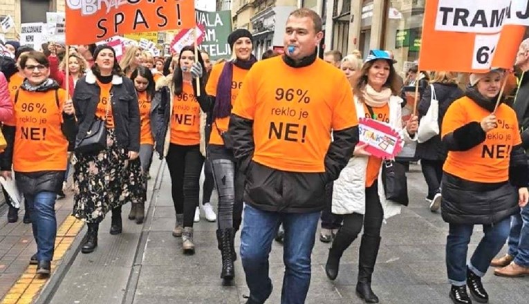 Ravnatelj OŠ Bregana na Fejsu objasnio zašto djeca još ne bi smjela ići u škole