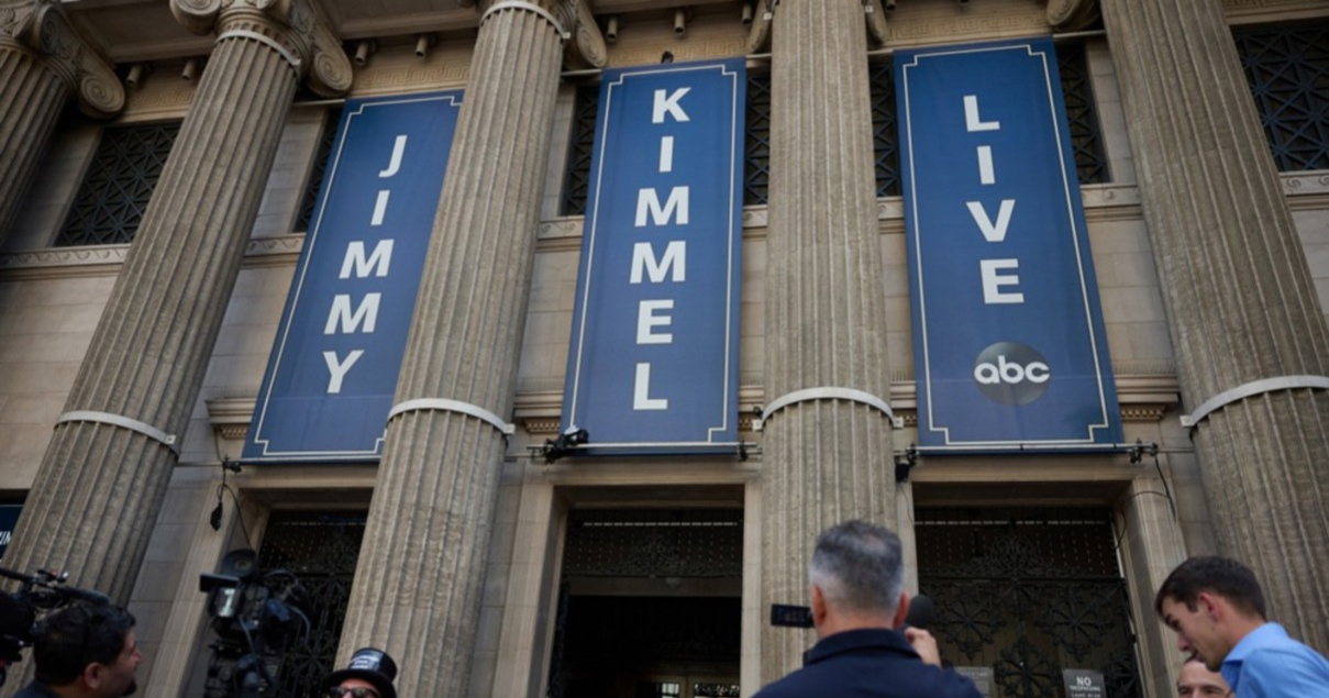 ABC zbog sukoba Trumpa i Kimmela gubi licence za emitiranje?