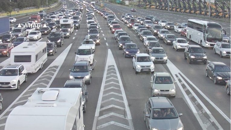 Gužve na autocestama i blizu turističkih mjesta na moru, javlja HAK