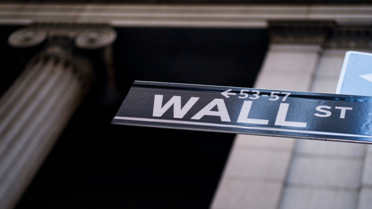Porasle cijene dionica na Wall Streetu, ulagači ohrabreni vijestima o cjepivu